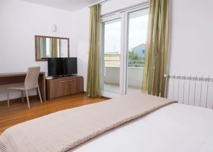 شقة Deluxe With Private Pool - 100m From The Sea *