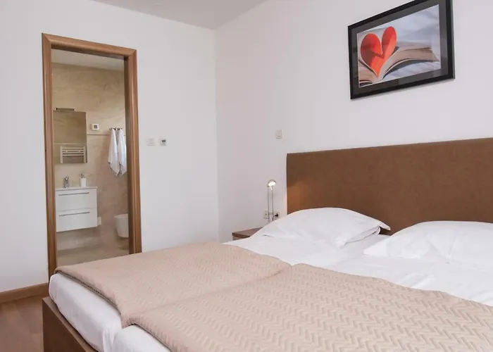 Deluxe With Private Pool - 100m From The Sea Appartement *