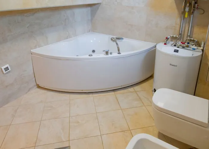 Deluxe With Private Pool - 100m From The Sea *